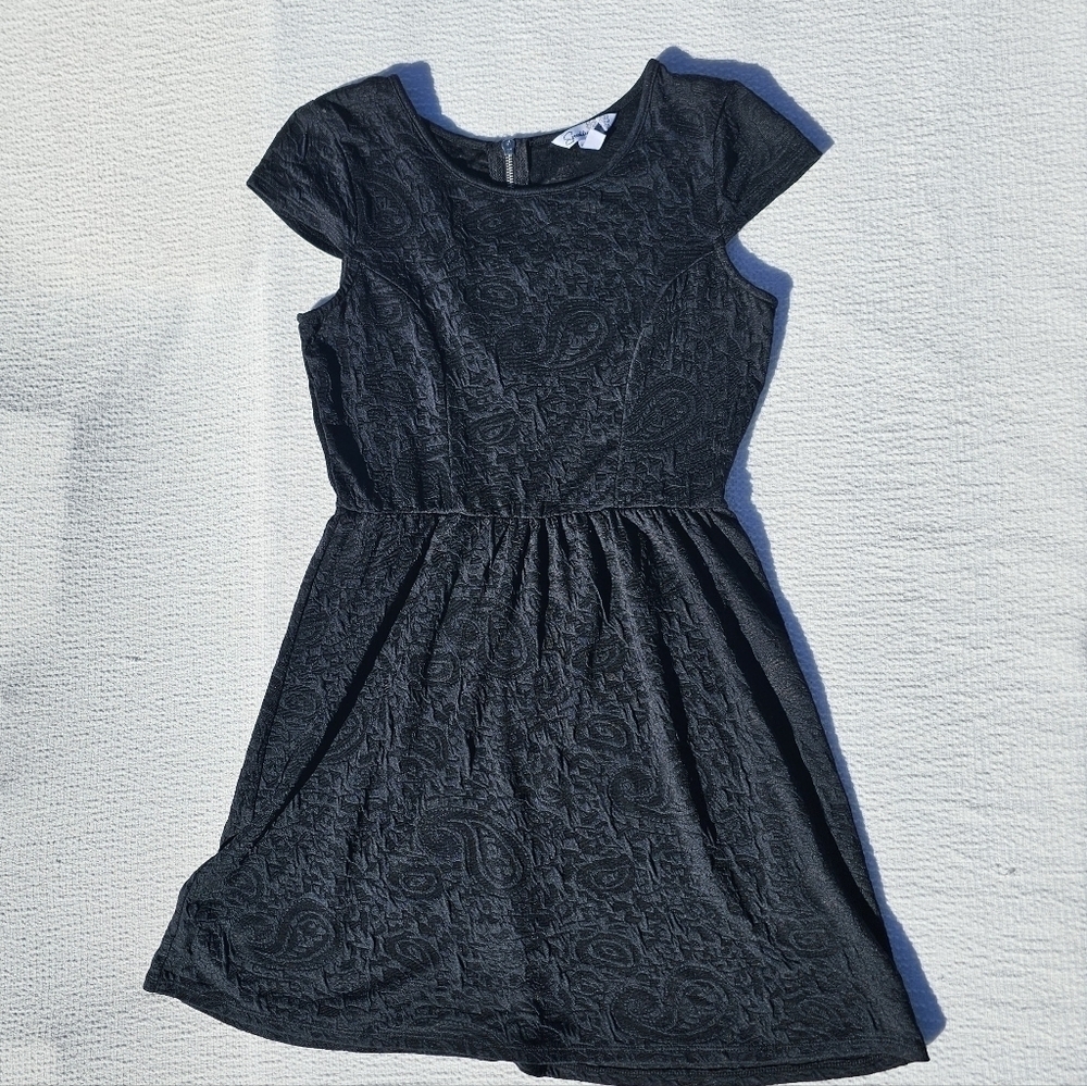 Speechless black cap sleeves lace dress size medium